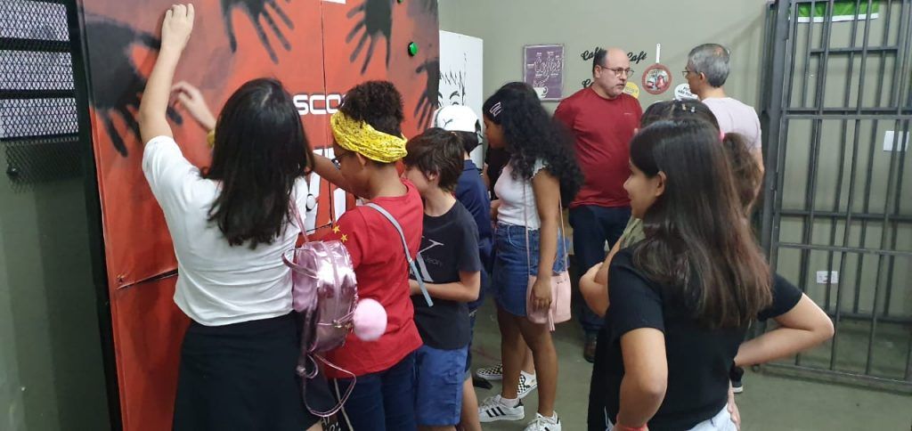 NÍVER NA ESCAPE TIME